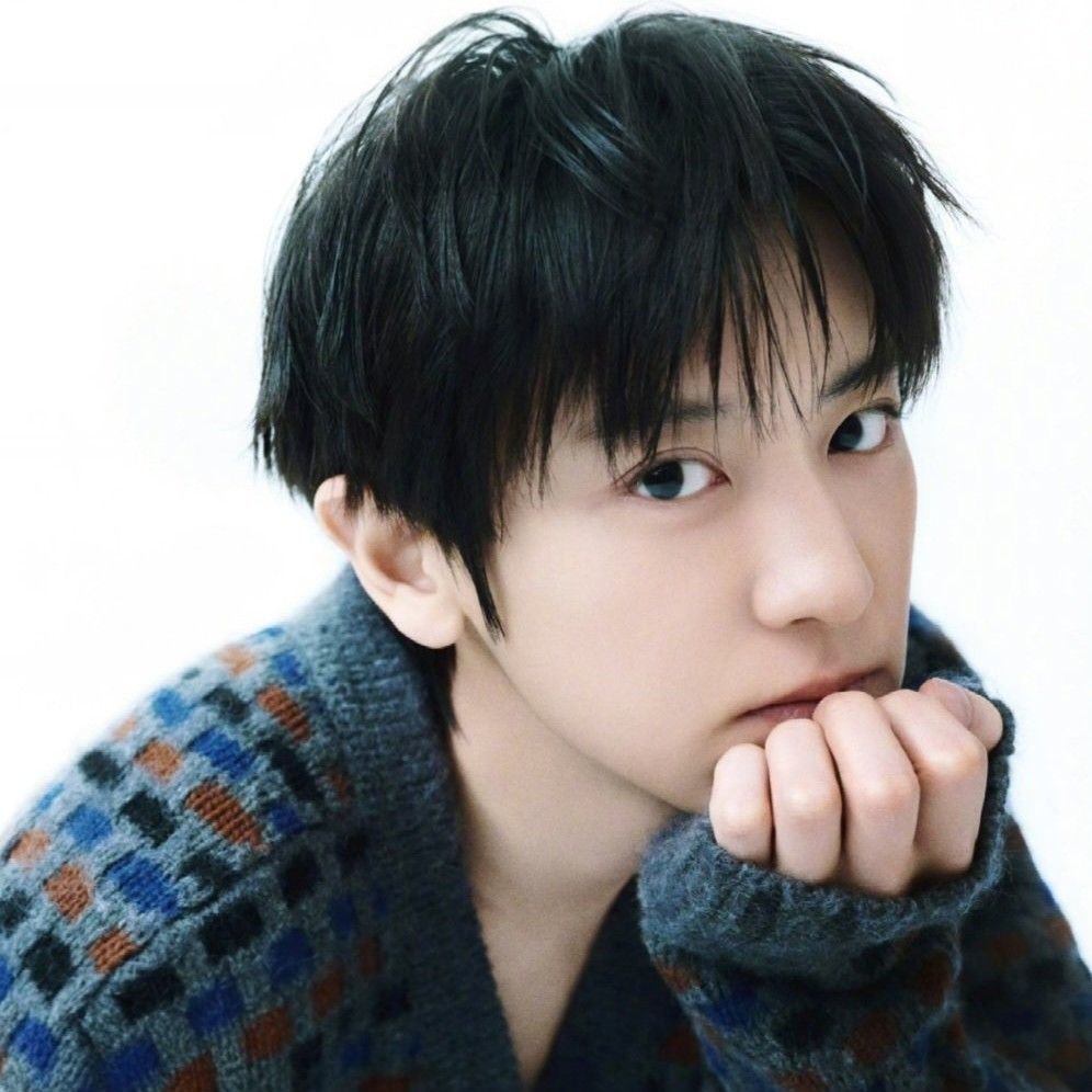 Behind-the-scenes cut of Chanyeol