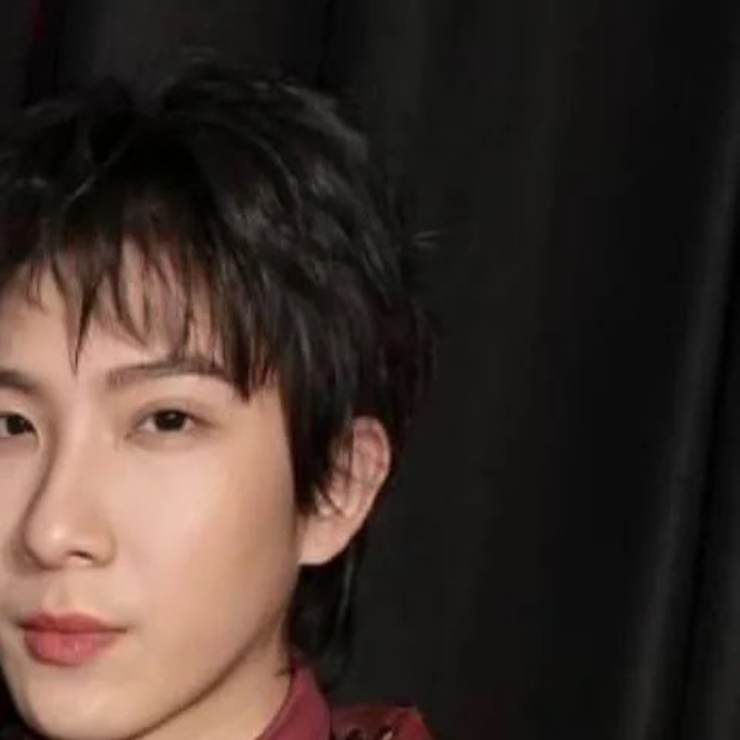 A moment captured by a fan of Khaotung Thanawat Ratanakitpaisan