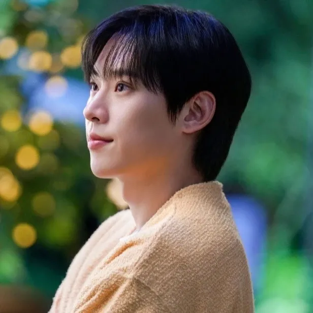 Recent activity shot of Kim Sungcheol