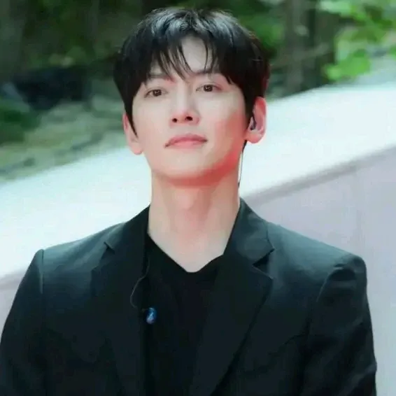 Recent activity shot of Ji Changwook
