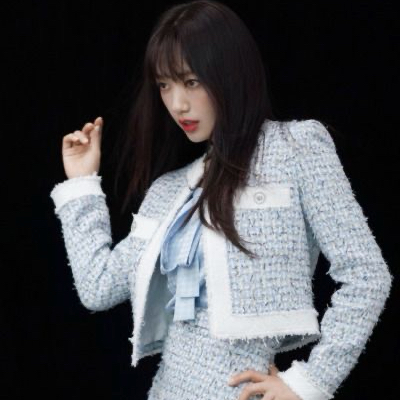 Behind-the-scenes cut of Park Shinhye