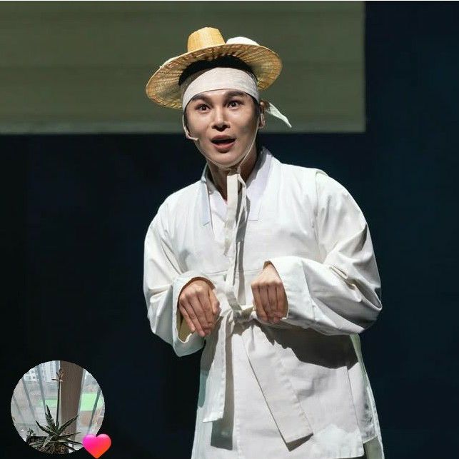 Behind-the-scenes cut of Kim Junsu (1991)