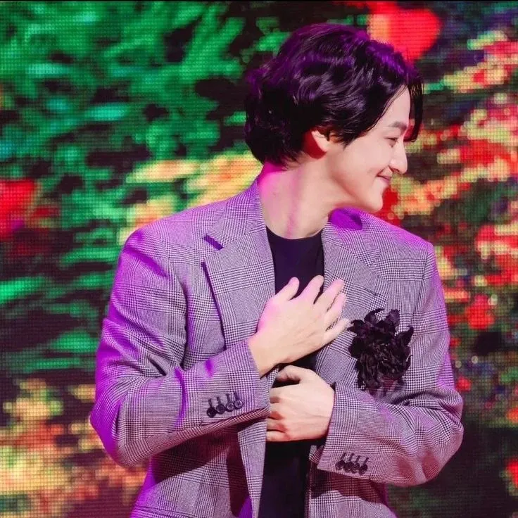 A moment captured by a fan of Kim Bum