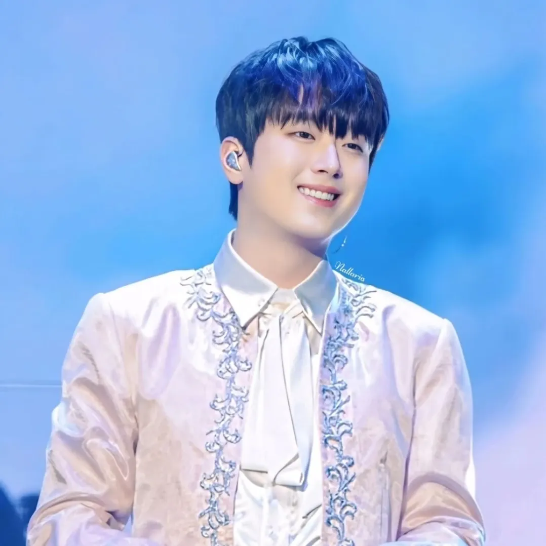 이찬원의 최신 사진