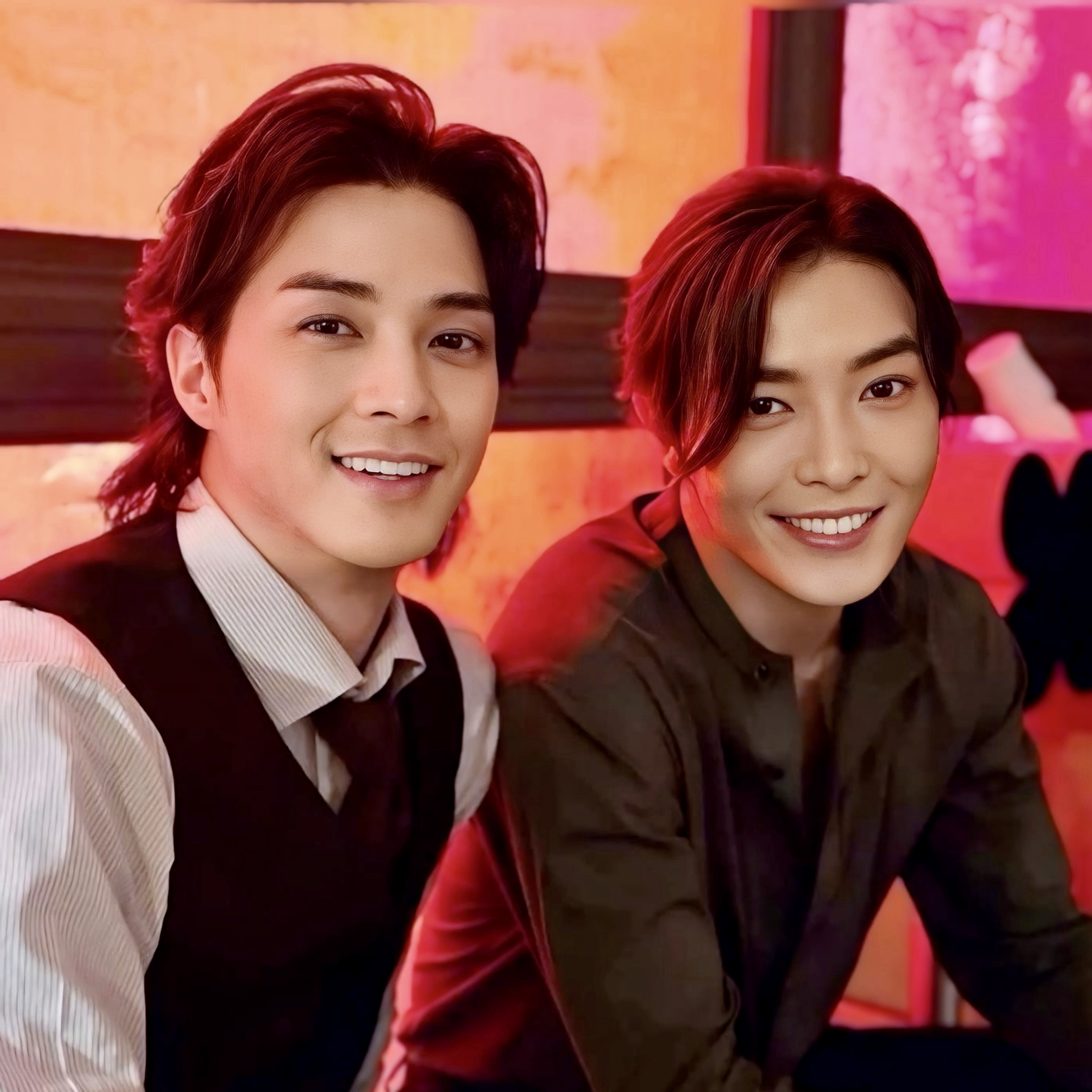 粉絲拍下的金材昱瞬間