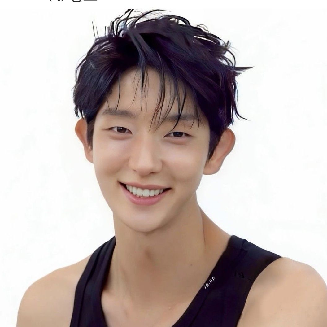 A moment captured by a fan of Lee Joongi