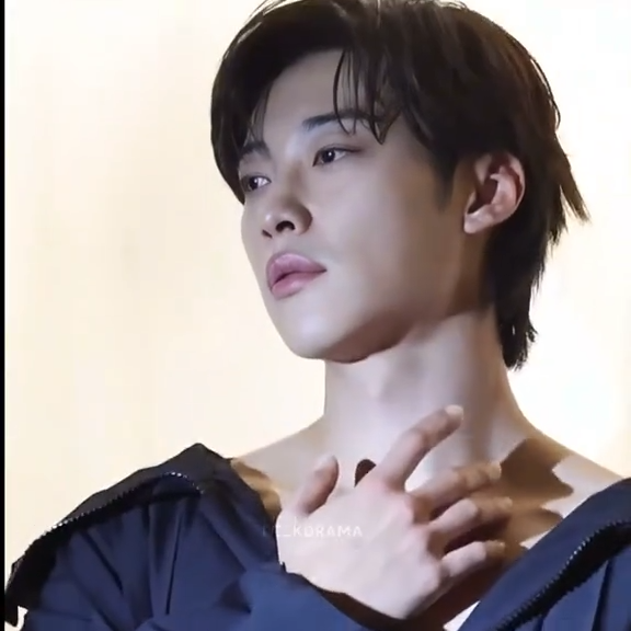 Latest photo of Woo Dohwan