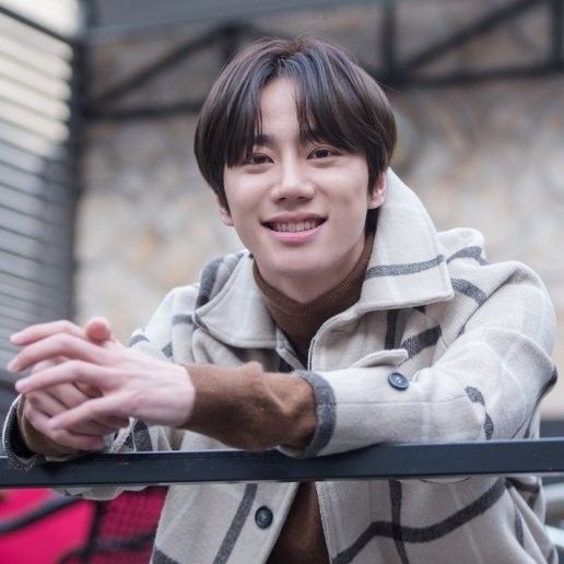 Latest photo of Lee Junyoung