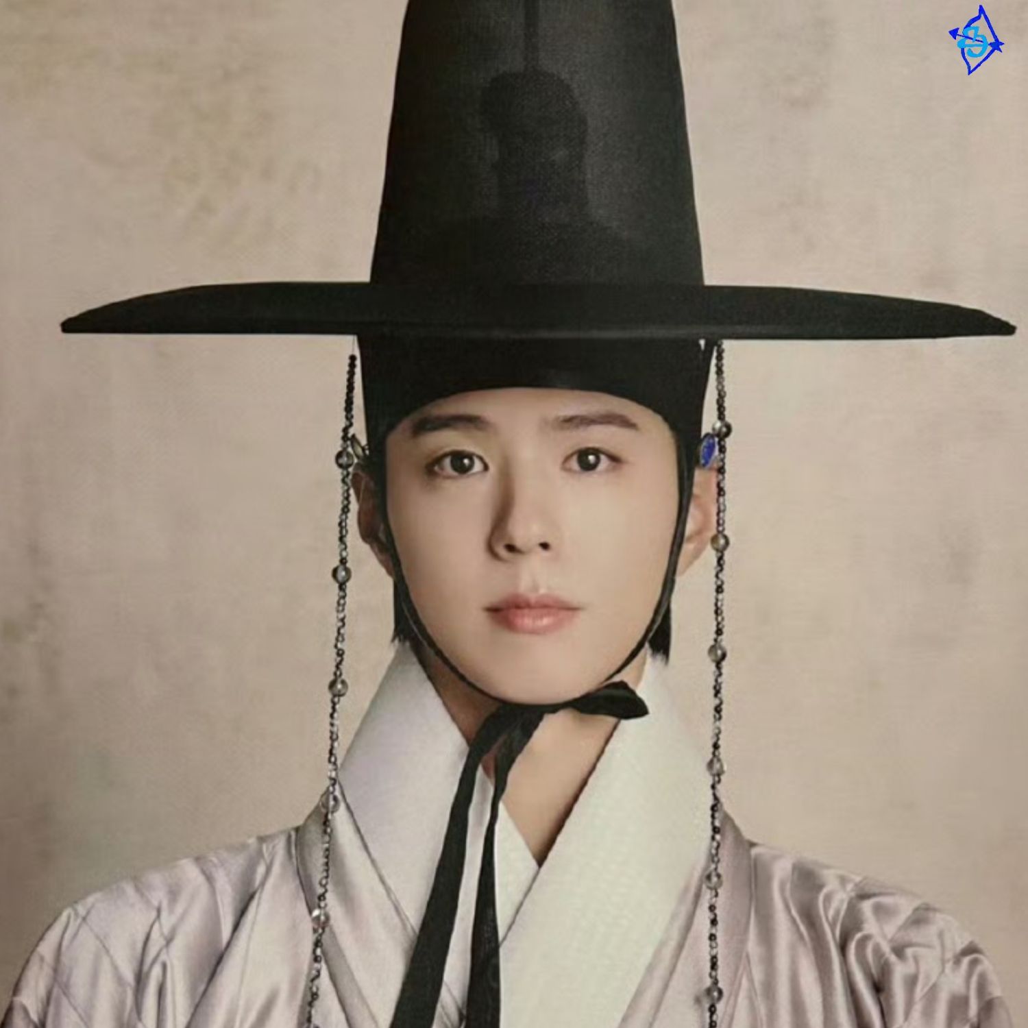 Recent activity shot of Park Bogum