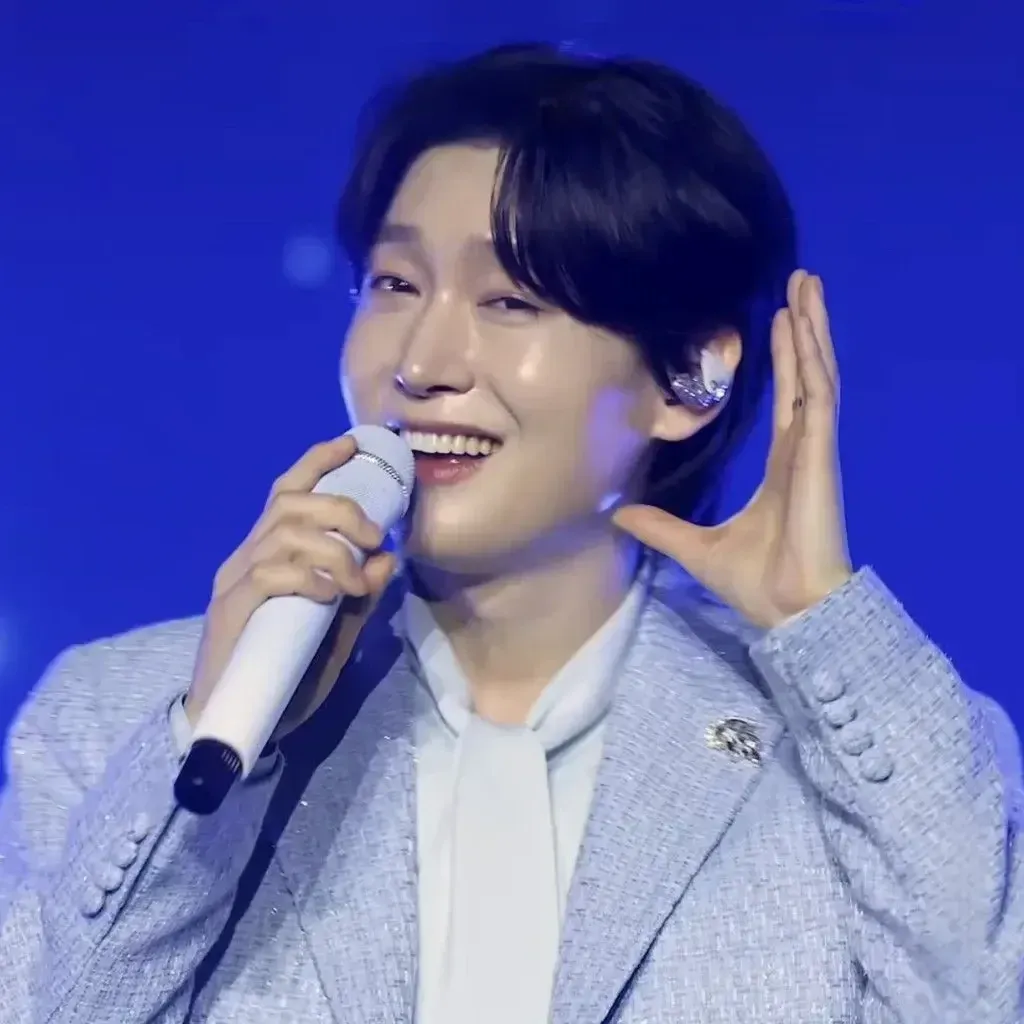 Behind-the-scenes cut of Kim Yongbin