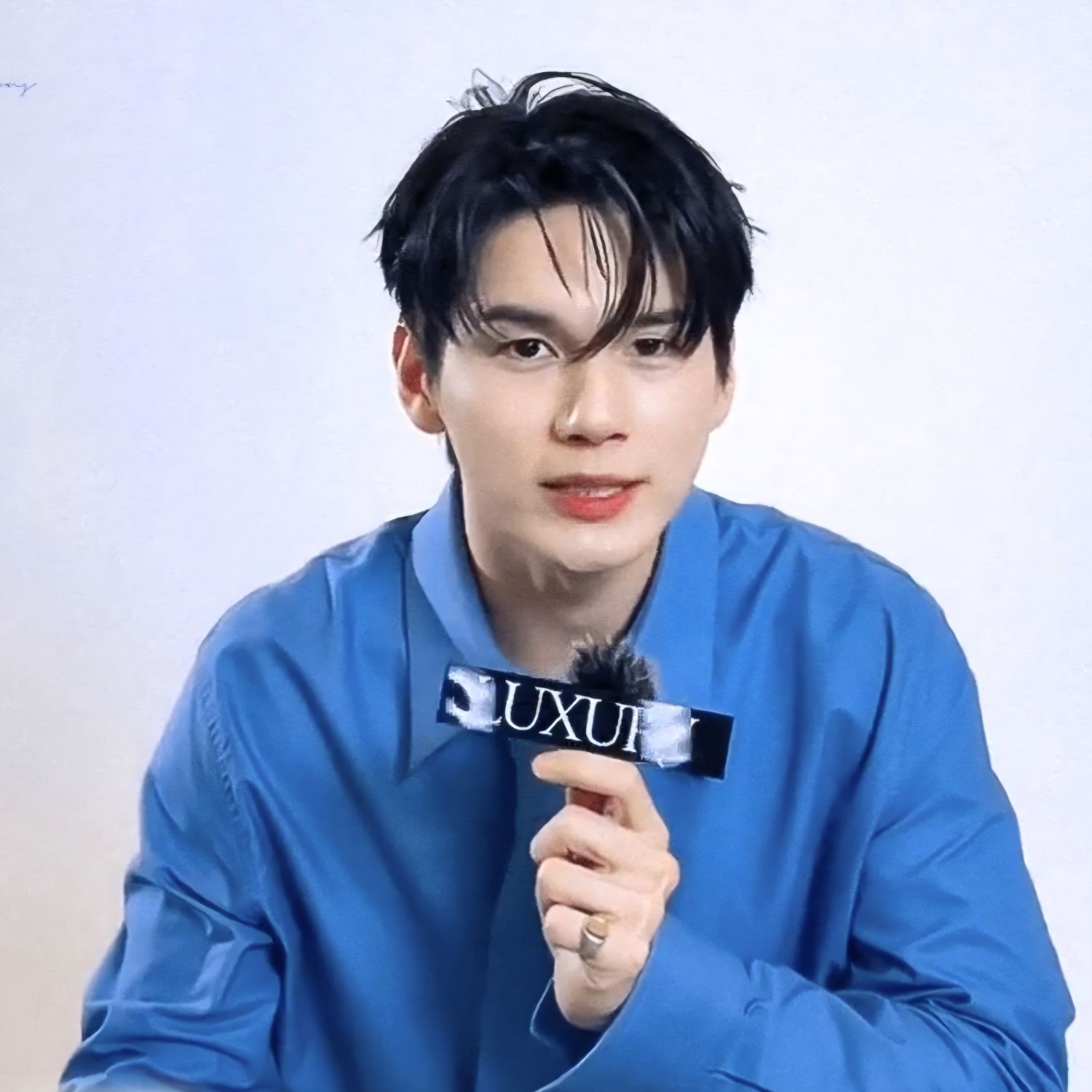 粉絲拍下的邕聖祐瞬間