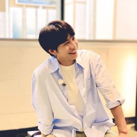 Foto kegiatan terbaru dari Lee Seunggi