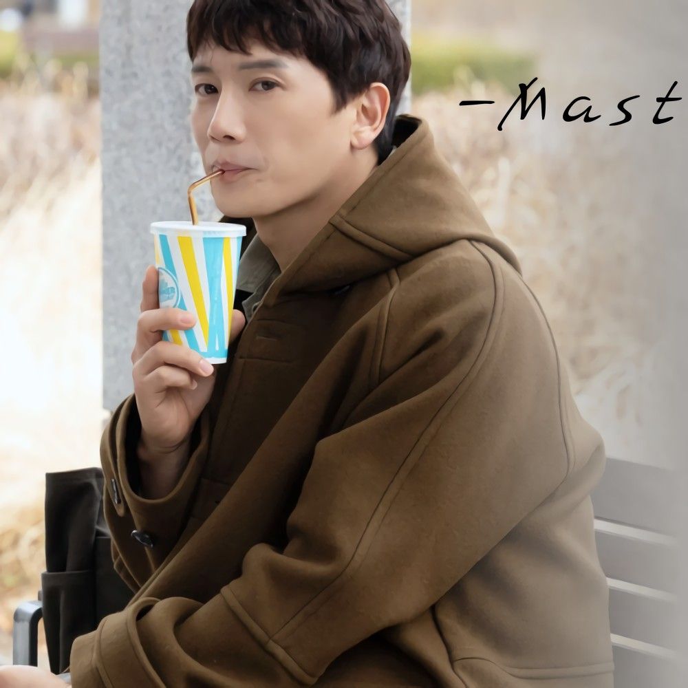 Behind-the-scenes cut of Ji Sung