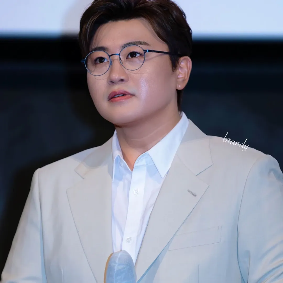 Foto terbaru dari Kim Hojoong