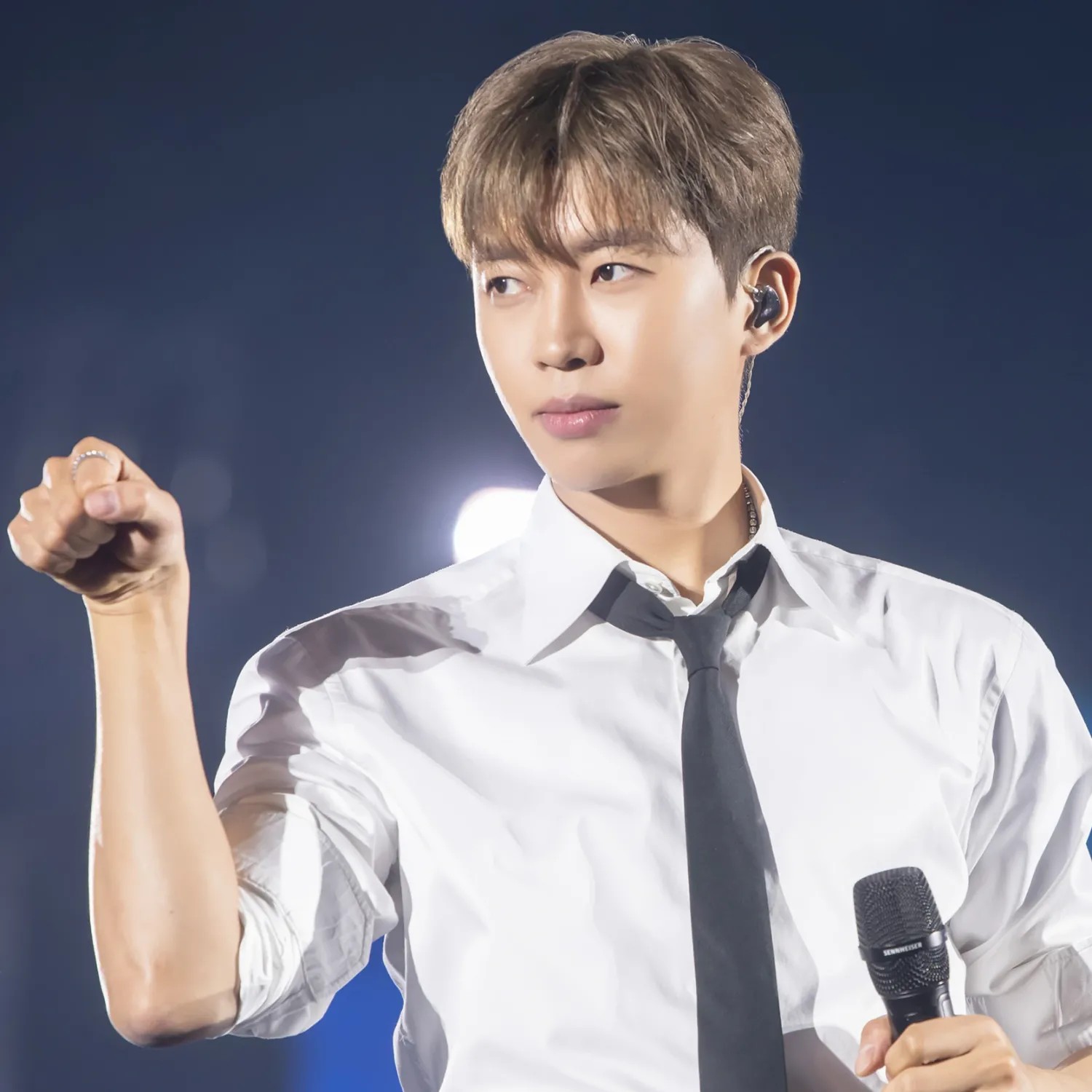 Foto kegiatan terbaru dari Lim Youngwoong