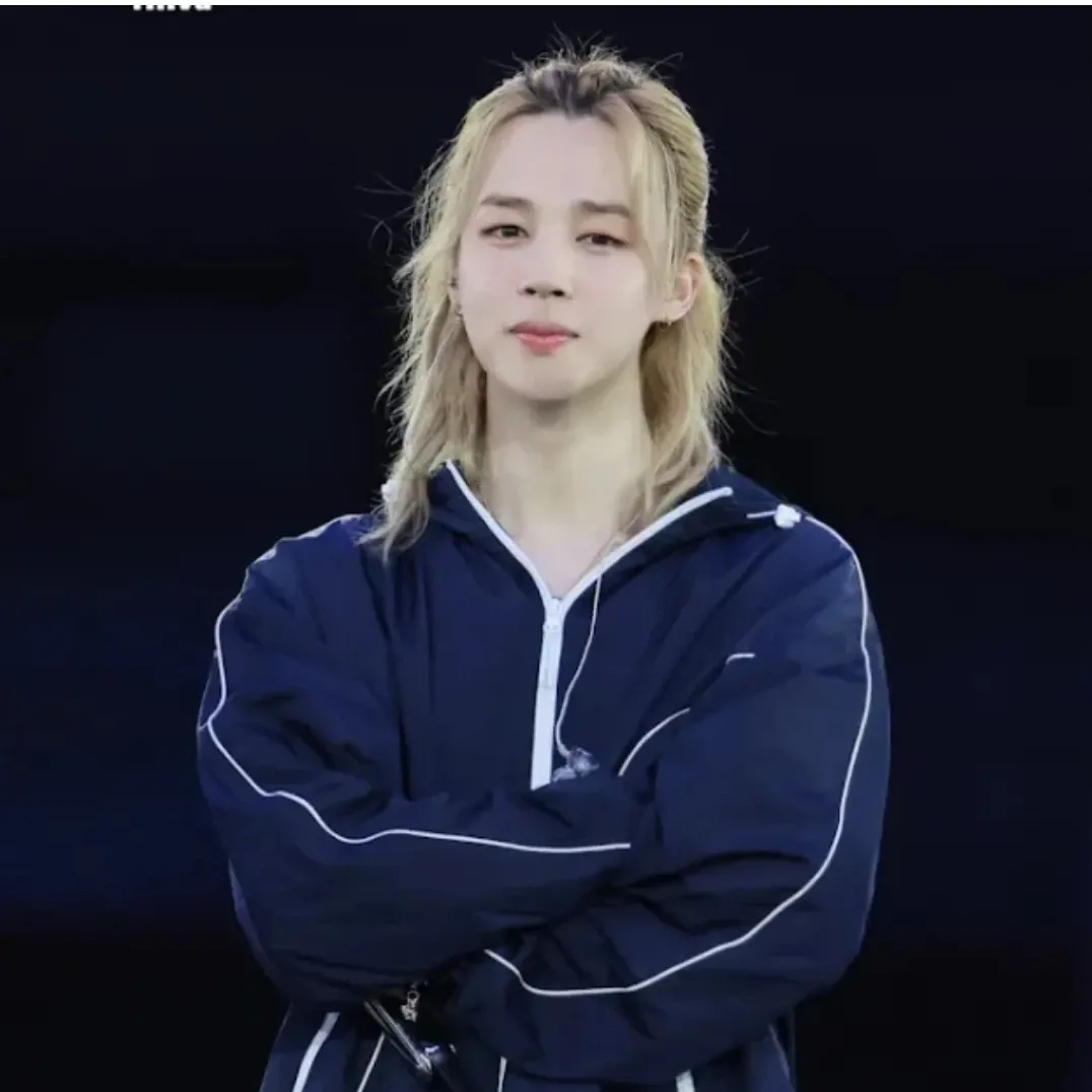 Recent activity shot of Ha Jimin
