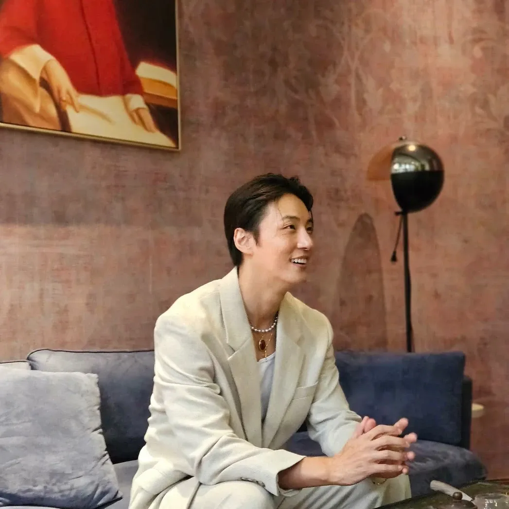 Recent activity shot of Yoon Shiyoon
