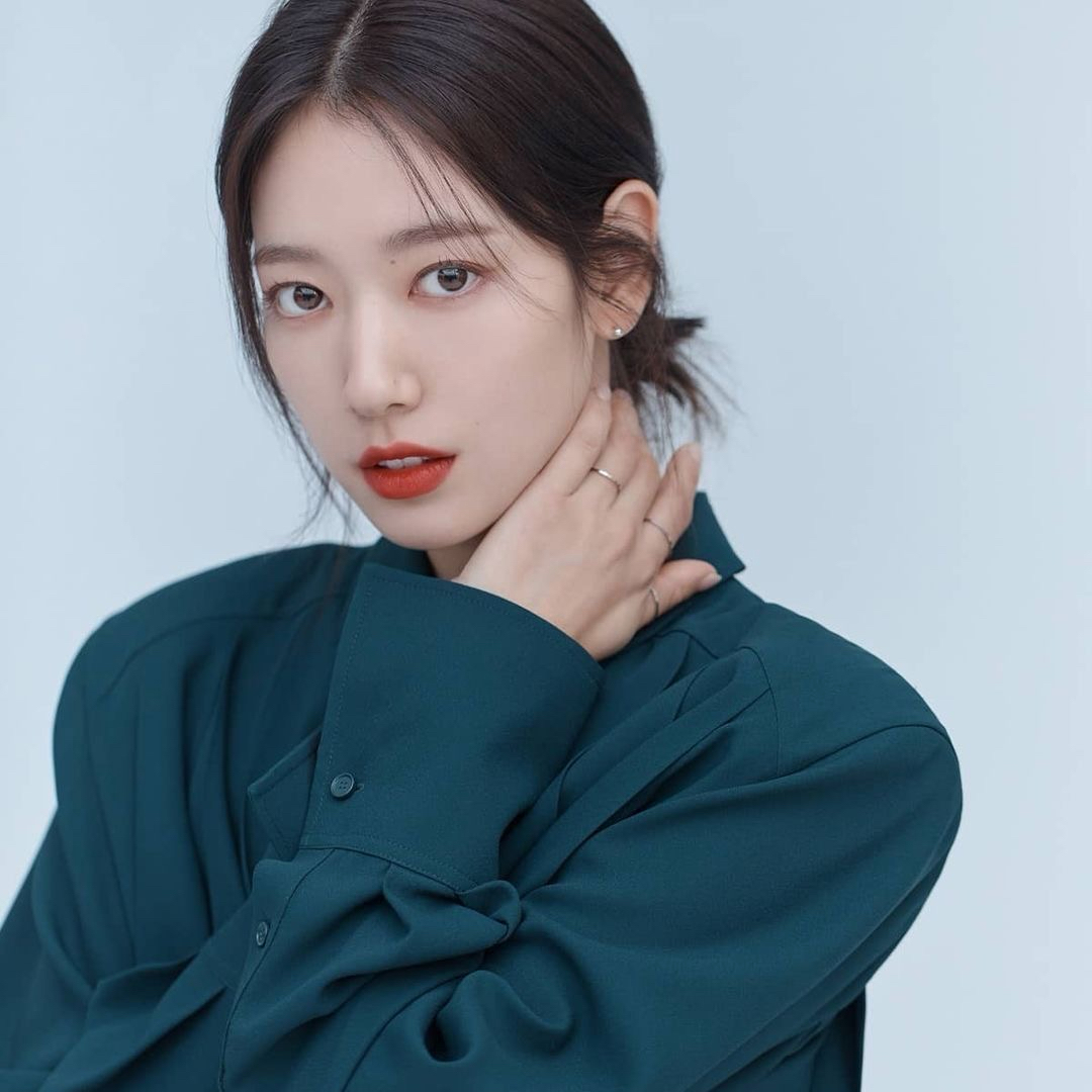 Latest photo of Park Shinhye