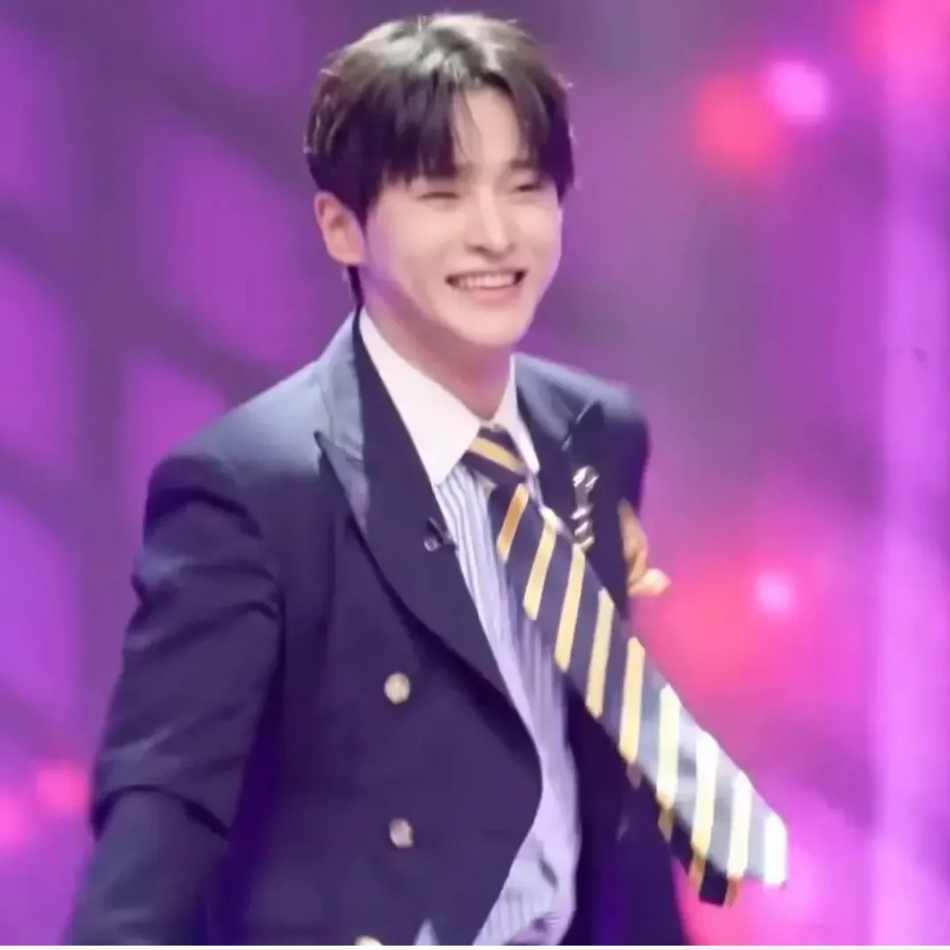 성리의 비하인드 컷