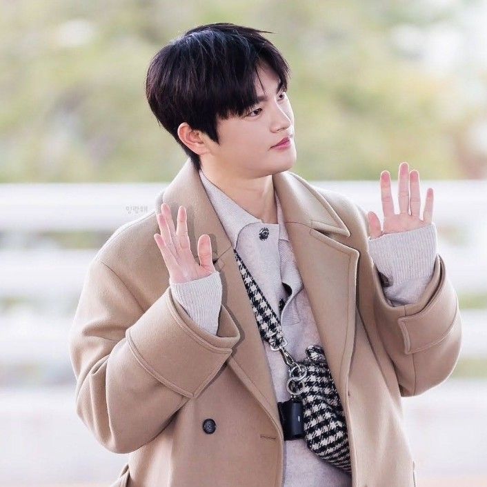 서인국의 비하인드 컷