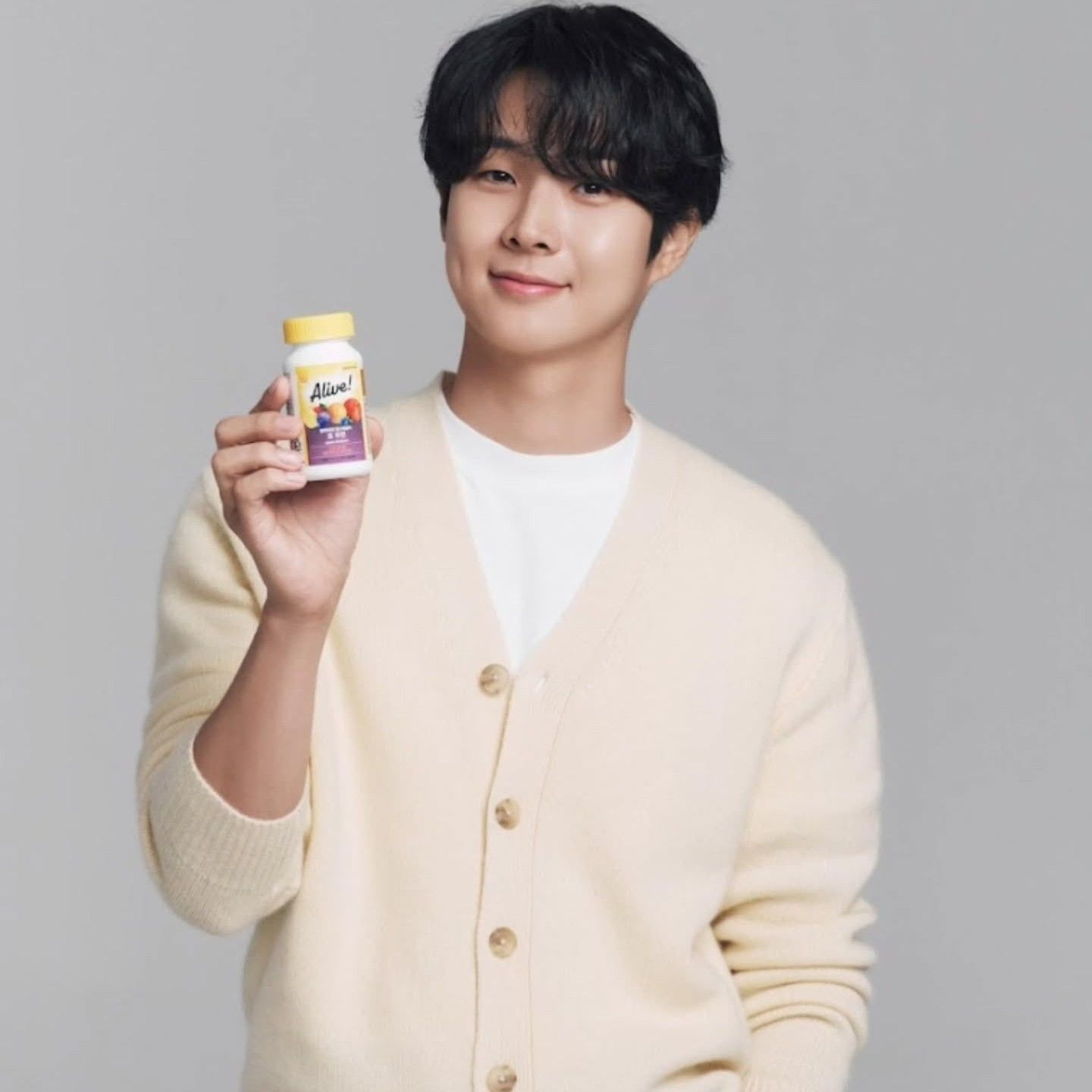 Recent activity shot of Choi Wooshik