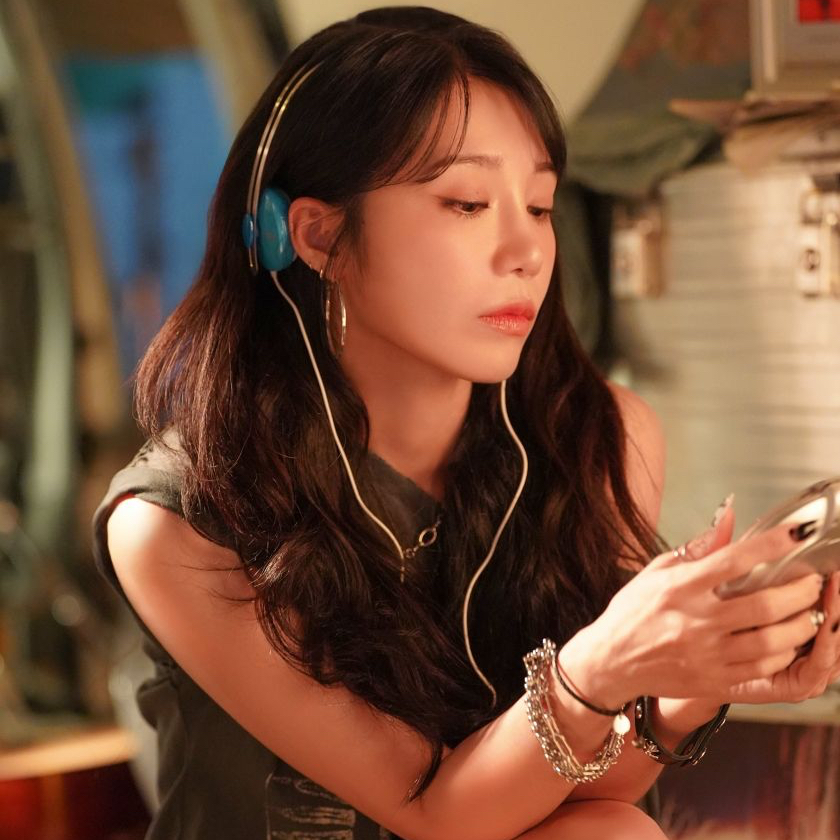 Cuplikan di balik layar dari Jung Eunji