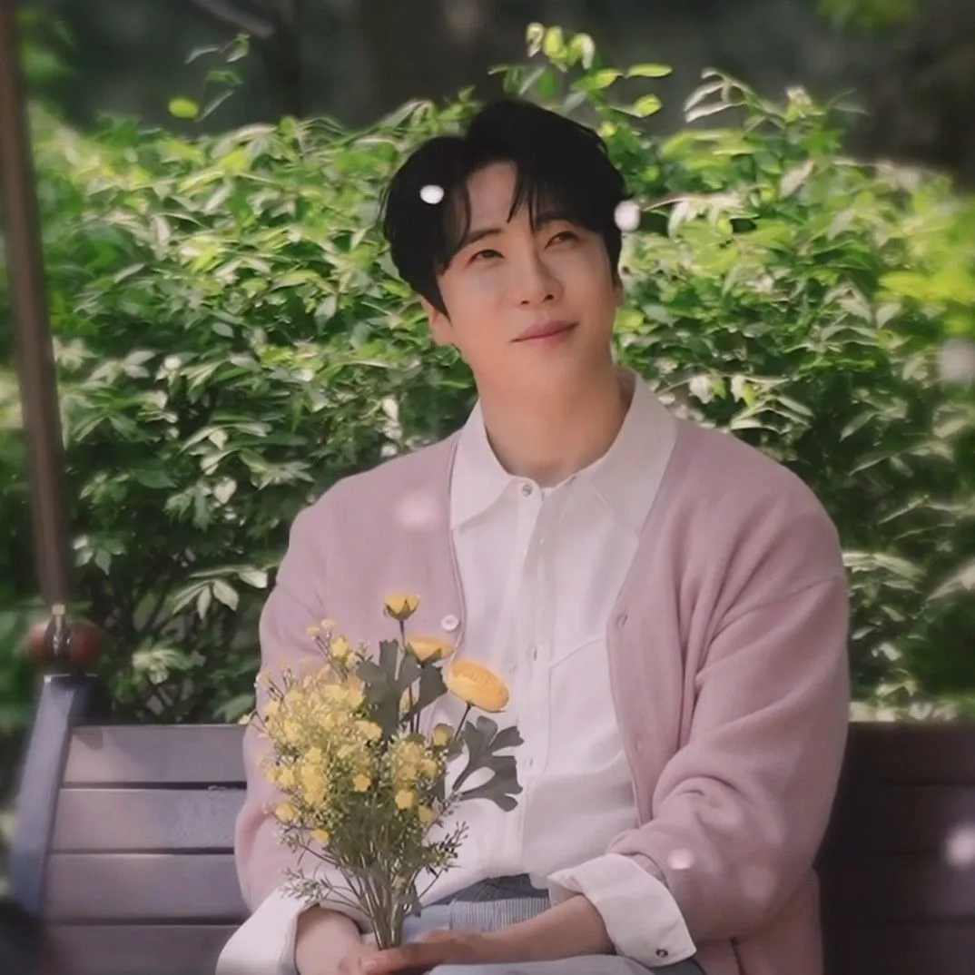 Latest photo of Enoch