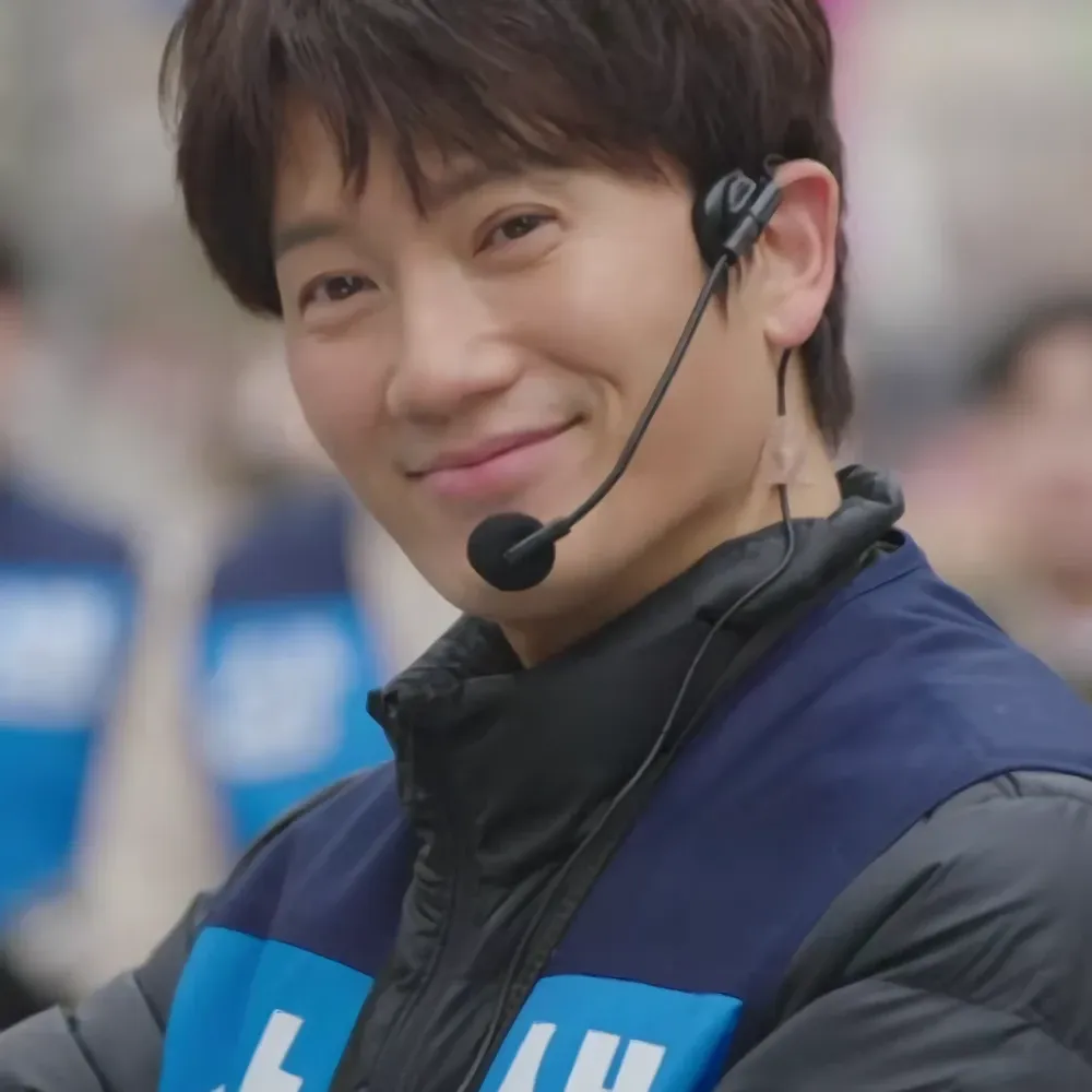 Recent activity shot of Ji Sung