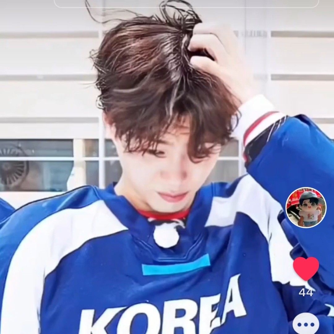 Latest photo of Park Bogum