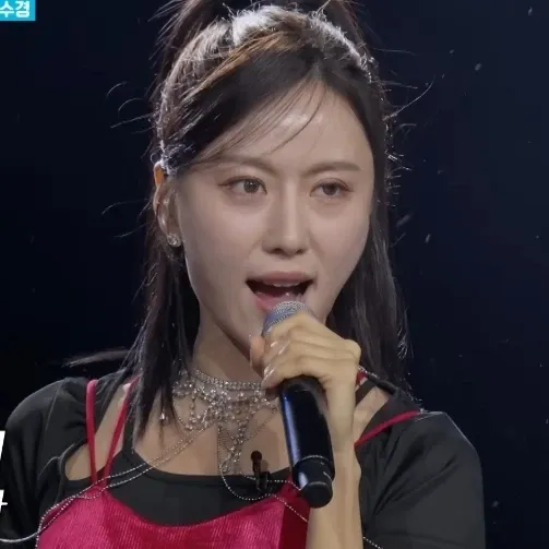 Behind-the-scenes cut of Gu Sukyung