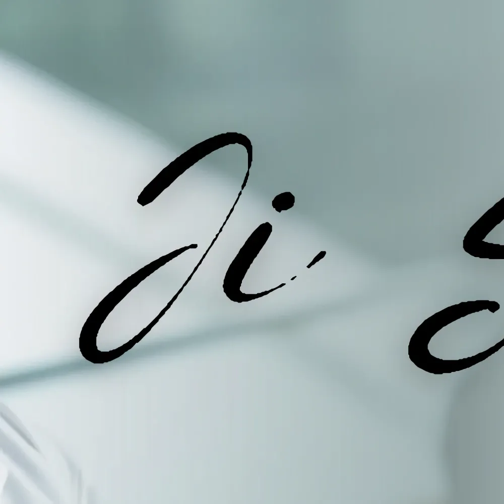 A moment captured by a fan of Ji Sung