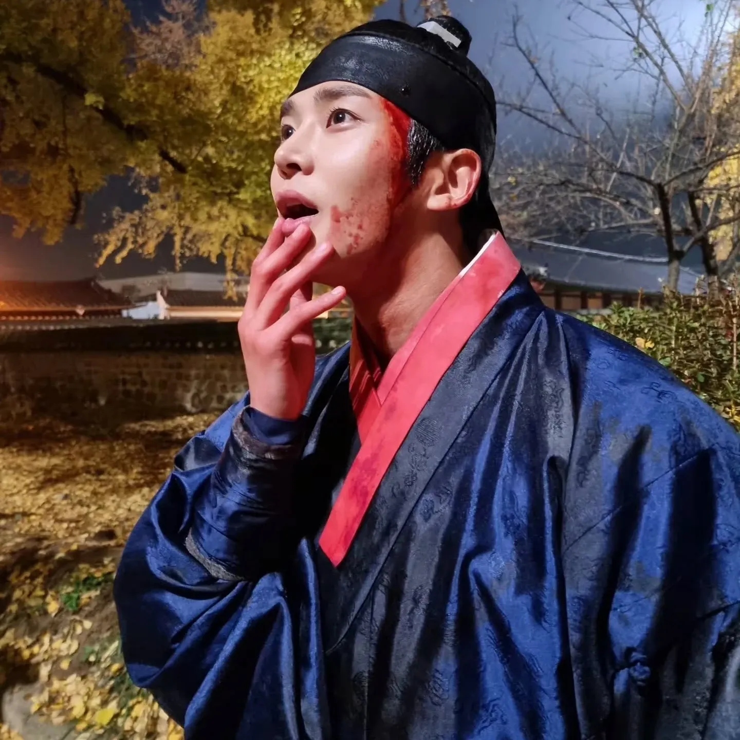 Momen yang diabadikan oleh penggemar Rowoon