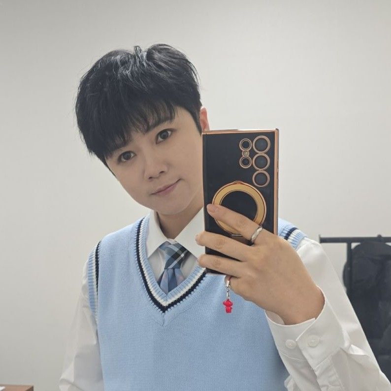 Recent activity shot of Ma Ijin