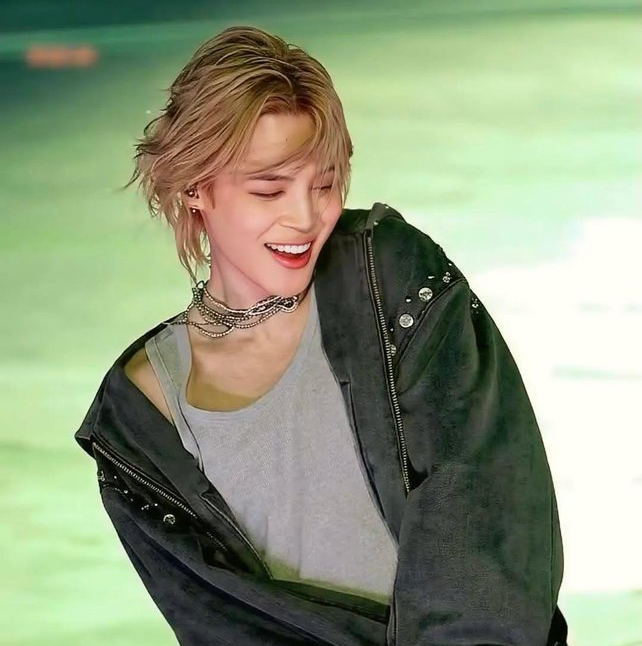Recent activity shot of Ha Jimin