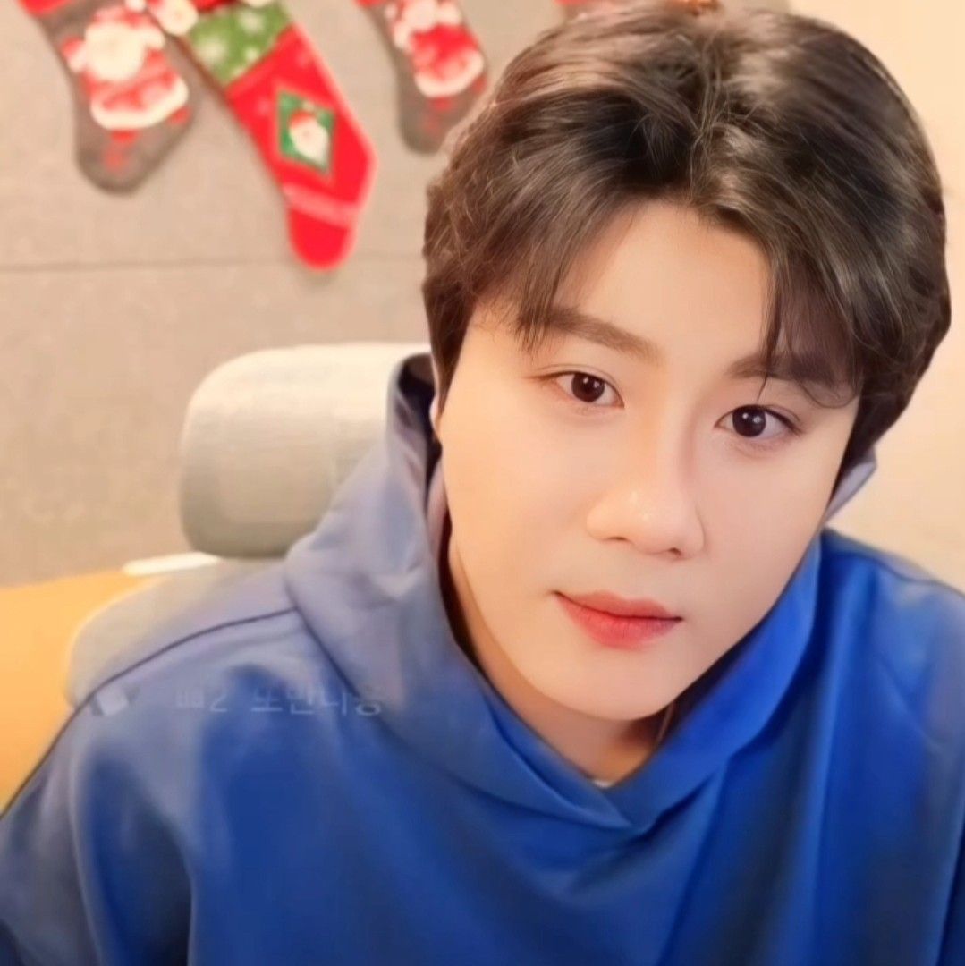 チン・ヘソンの最新写真