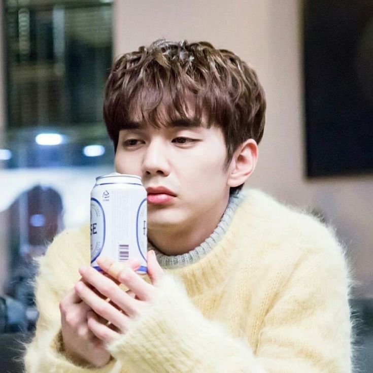 A moment captured by a fan of Yoo Seungho