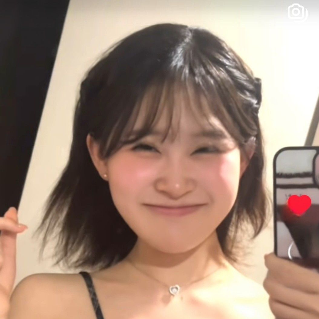 김다현 최근 활동샷