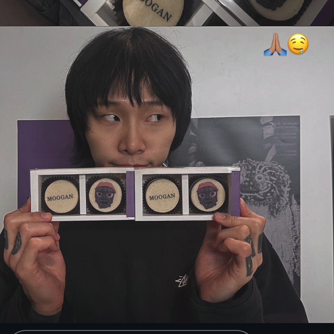 Behind-the-scenes cut of Ki Moogan