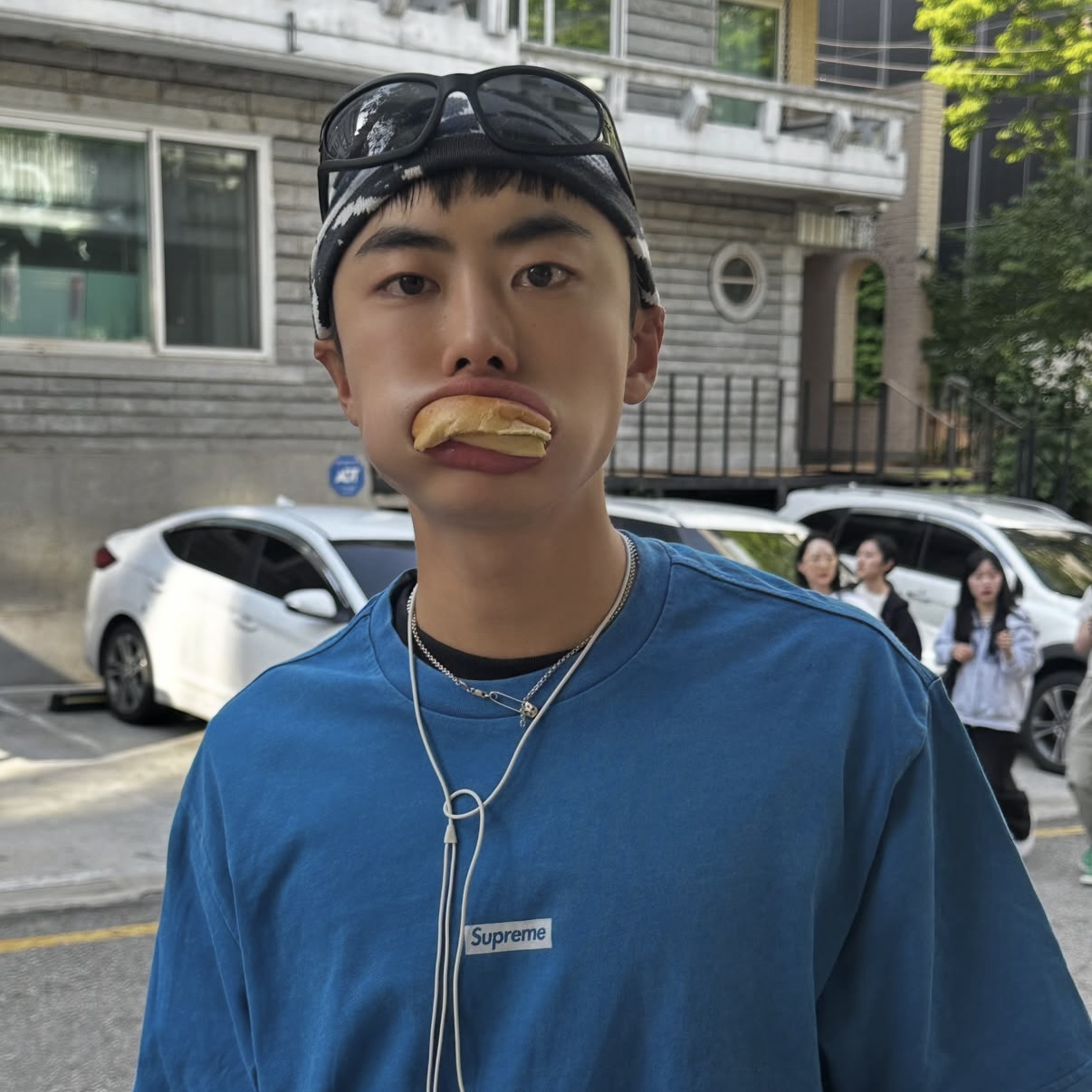 Recent activity shot of Lee Wonjeong