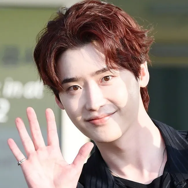 Latest photo of Lee Jongsuk