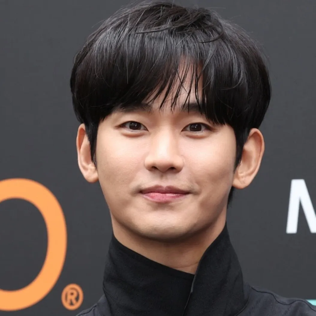 Recent activity shot of Kim Soohyun