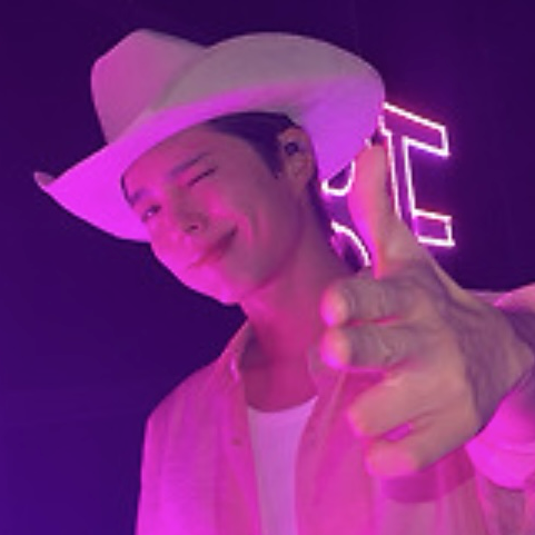 Latest photo of Park Bogum