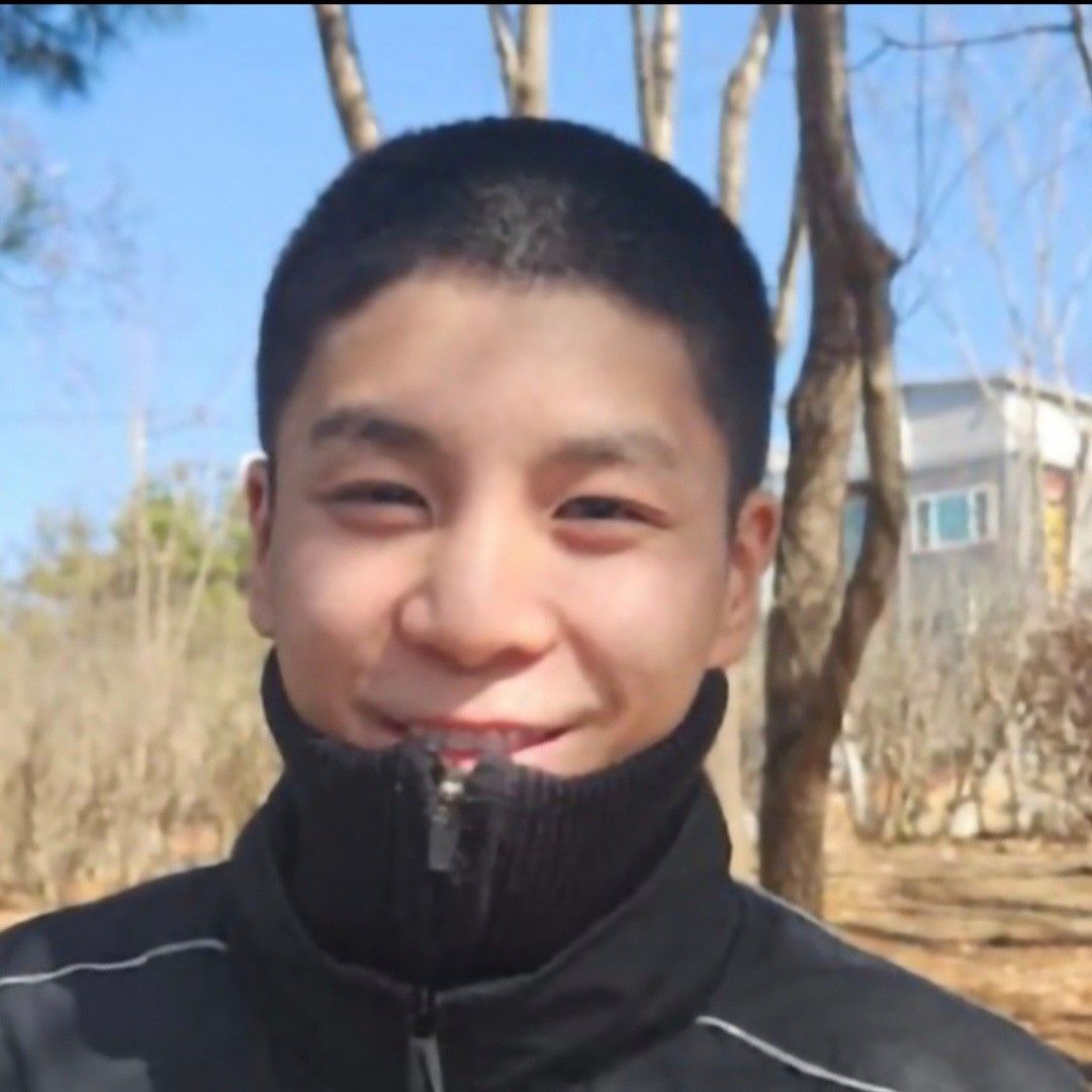 粉丝拍下的郑东元瞬间