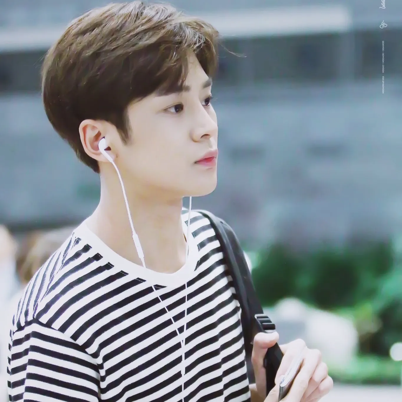 Foto terbaru dari Rowoon