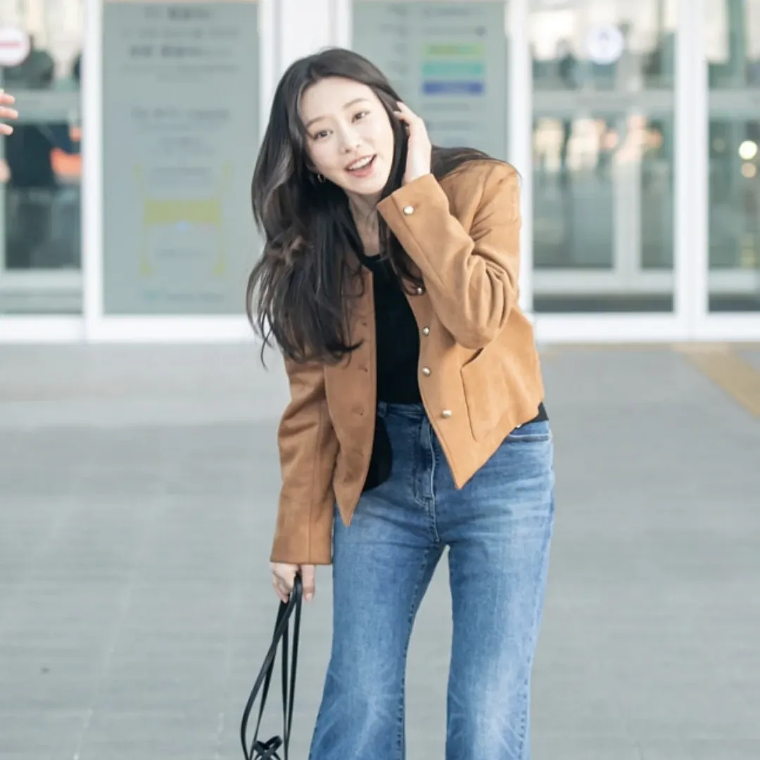 Recent activity shot of Lee Joobeen