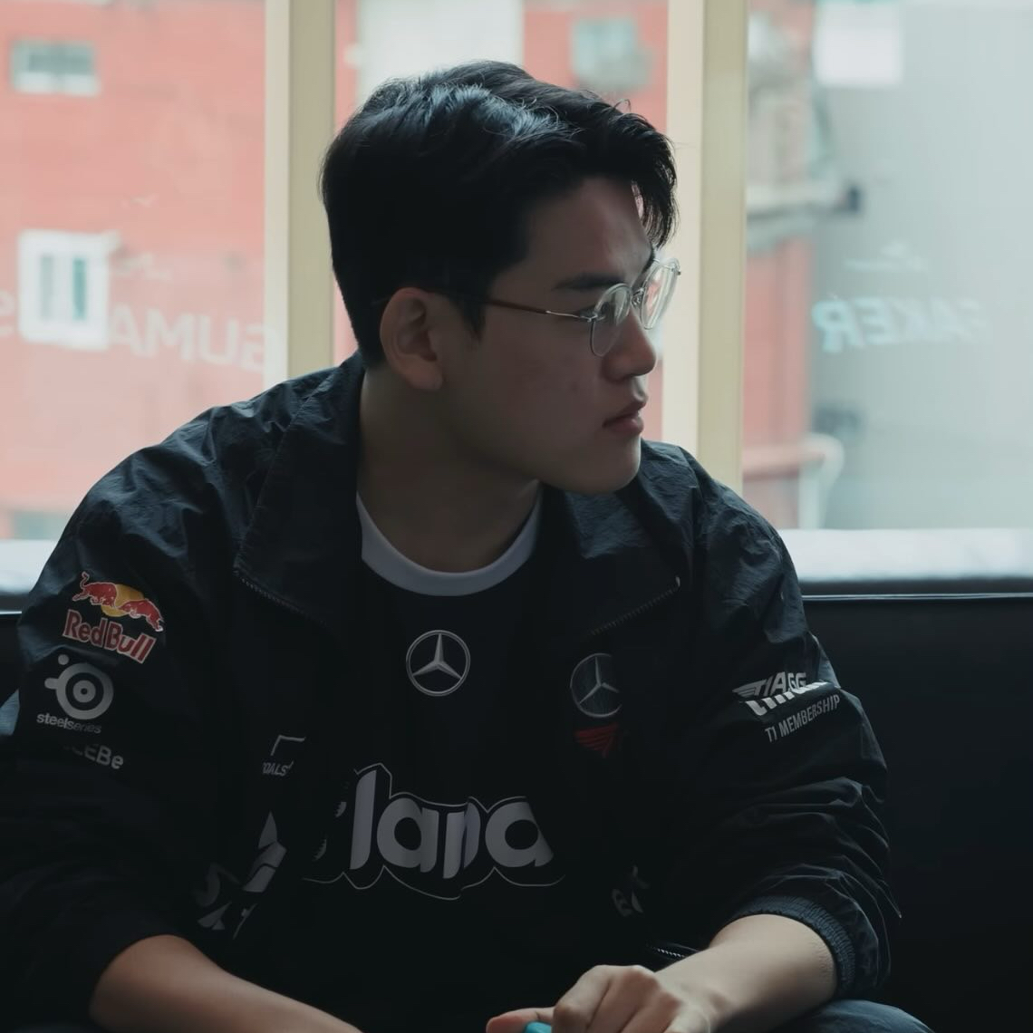 Cuplikan di balik layar dari Gumayusi