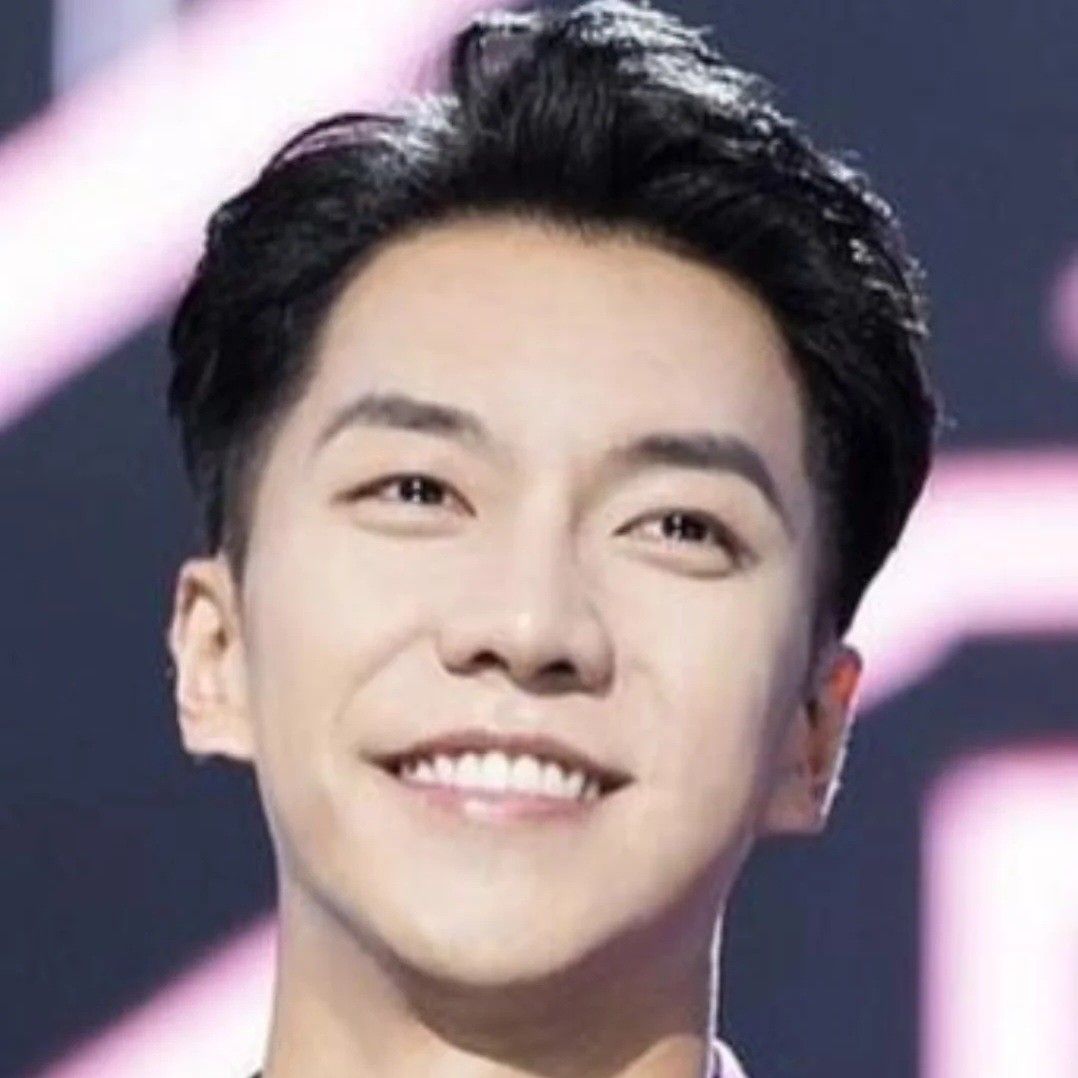 Cuplikan di balik layar dari Lee Seunggi