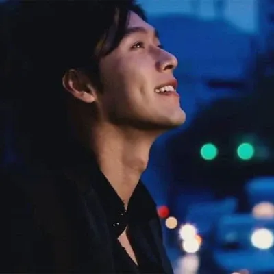 Foto kegiatan terbaru dari Hyun Bin