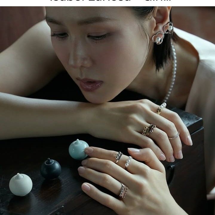 ソン・イェジンの最近の活動ショット