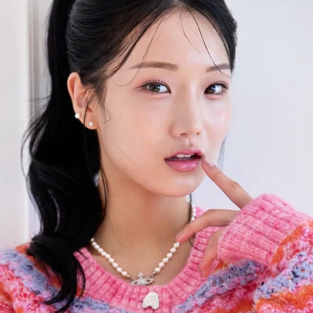 A moment captured by a fan of Kim Soyeon (2004)